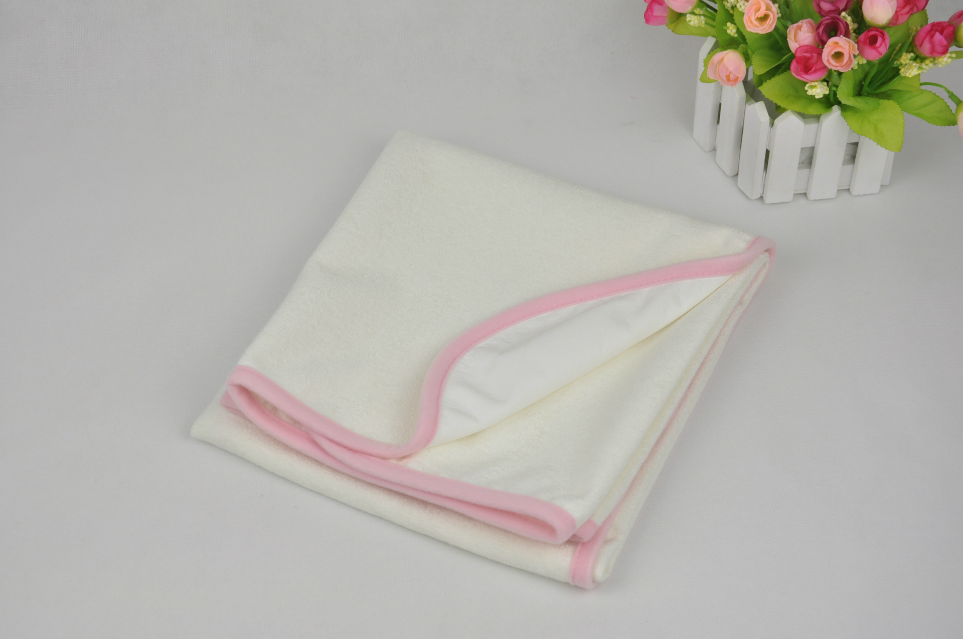 廠家直銷竹纖維隔尿墊 優質母嬰用品批發首選